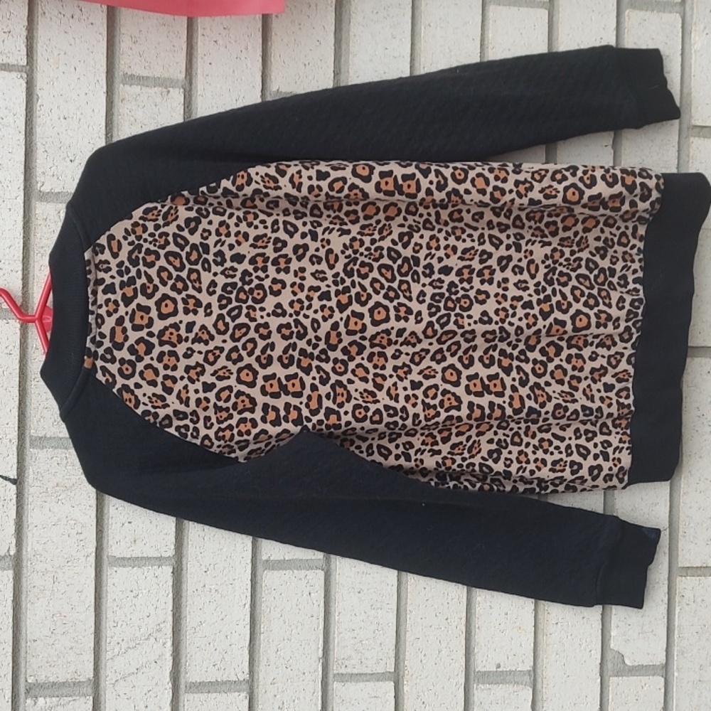 Leopard Jacket* - Picture 7 of 9